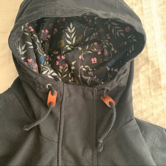 Women’s Long Spring Jacket - Picture 4 of 7